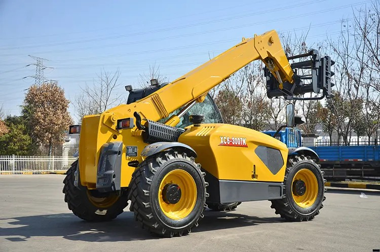 3 Ton Side Loader Forklift Xc6-3007K Higher Quality 7m Telescopic Handler Loader for Sale