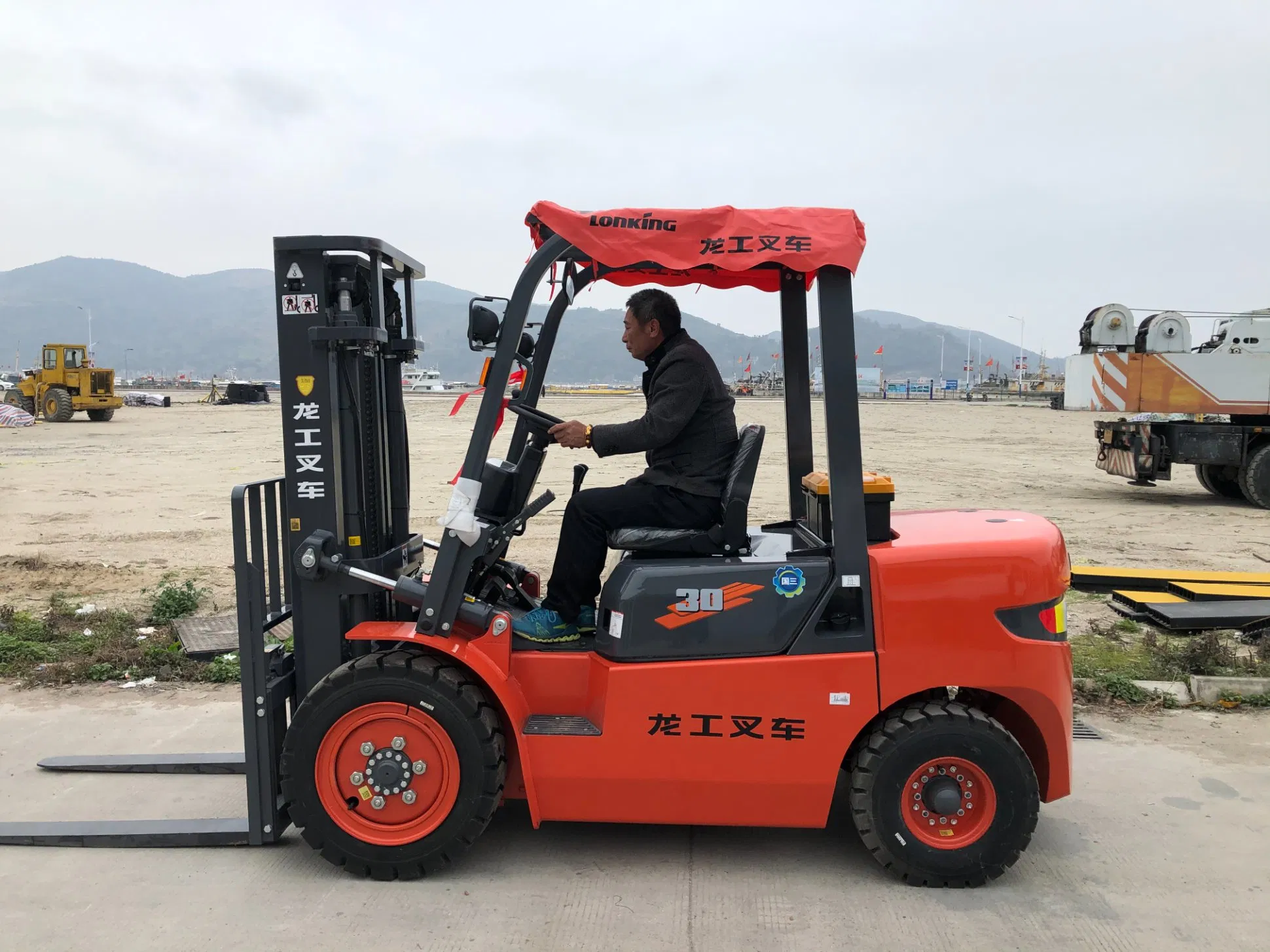 OEM/ODM CPC30 Made in China Lonking Wholesale China Supply 2t/2.5t/3t/3.5t/3.8t/4t/5t 3m/3.5m/4m/4.5m/4.7m/4.8m/5m/6m Diesel/LPG/Gasoline/Electric New Forklift