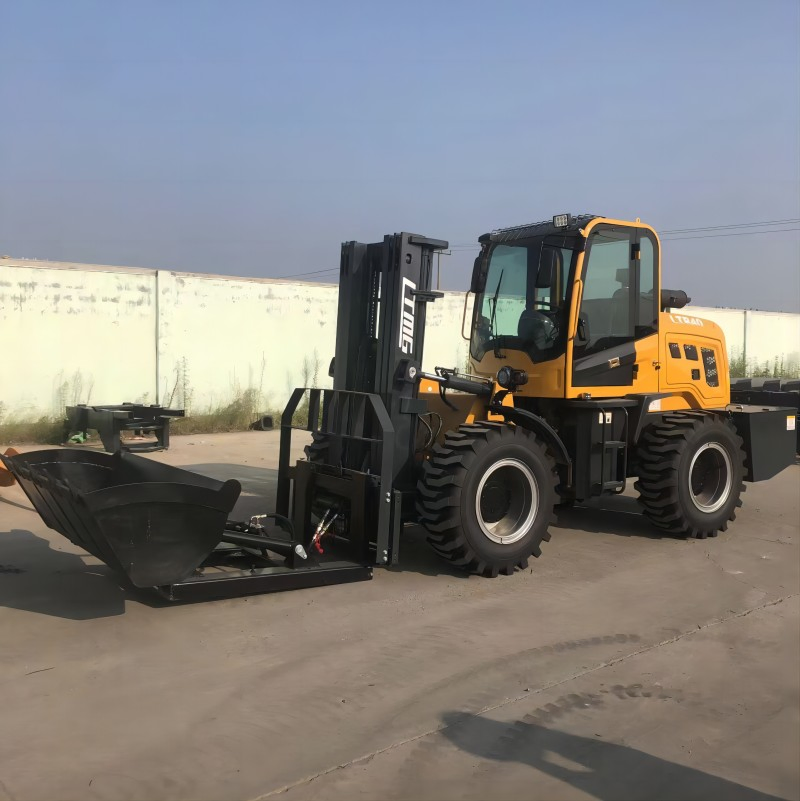 3.5ton 4 Ton off Road Forklift 4X4 4WD All Rough Terrain Forklift with Enclosed Cabin Japanese Engine