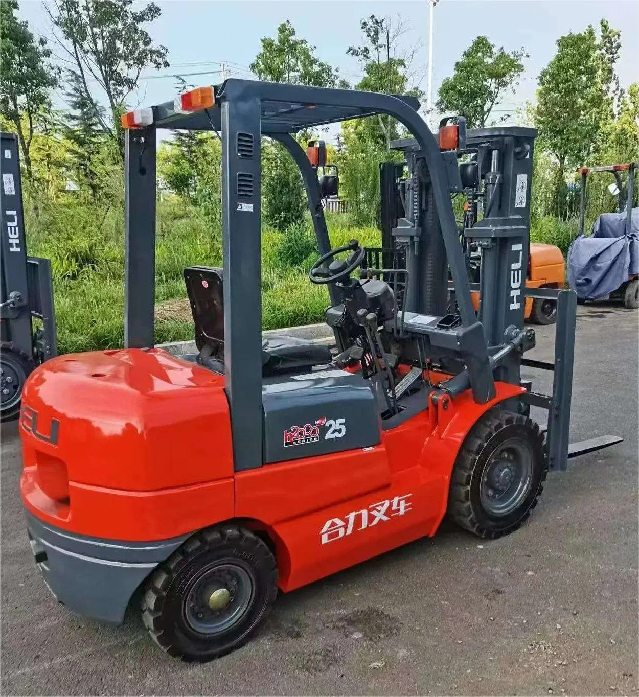 Hot Sale Heli Diesel Forklift Cpcd25 Cpcd30 Cpcd35 3ton Lifting Machine Hydraulic Forklift 2.5ton Diesel Forklift