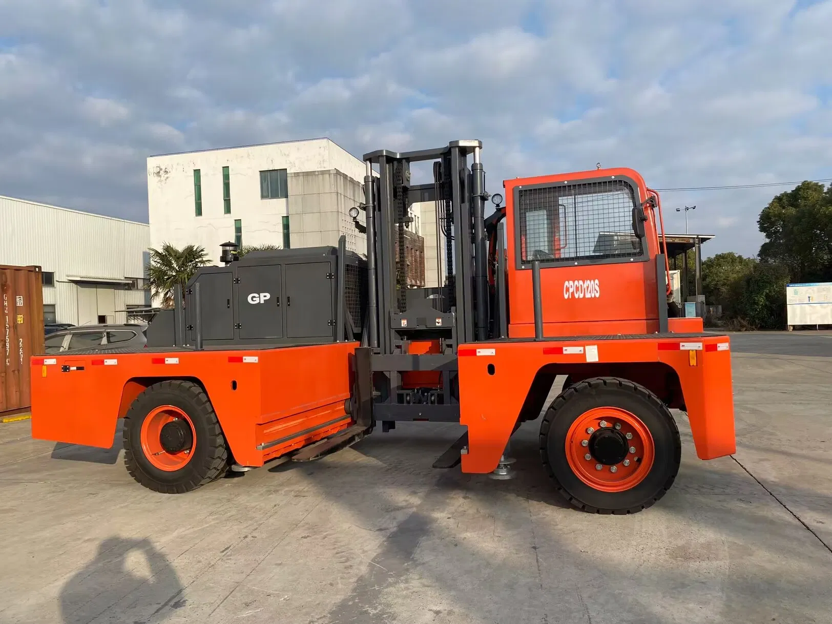 12ton Heavy-Duty Diesel Side Loader Weichai/Cummins Power 3.6m Lift Tier 4 Engine Port &amp; Logistics PRO