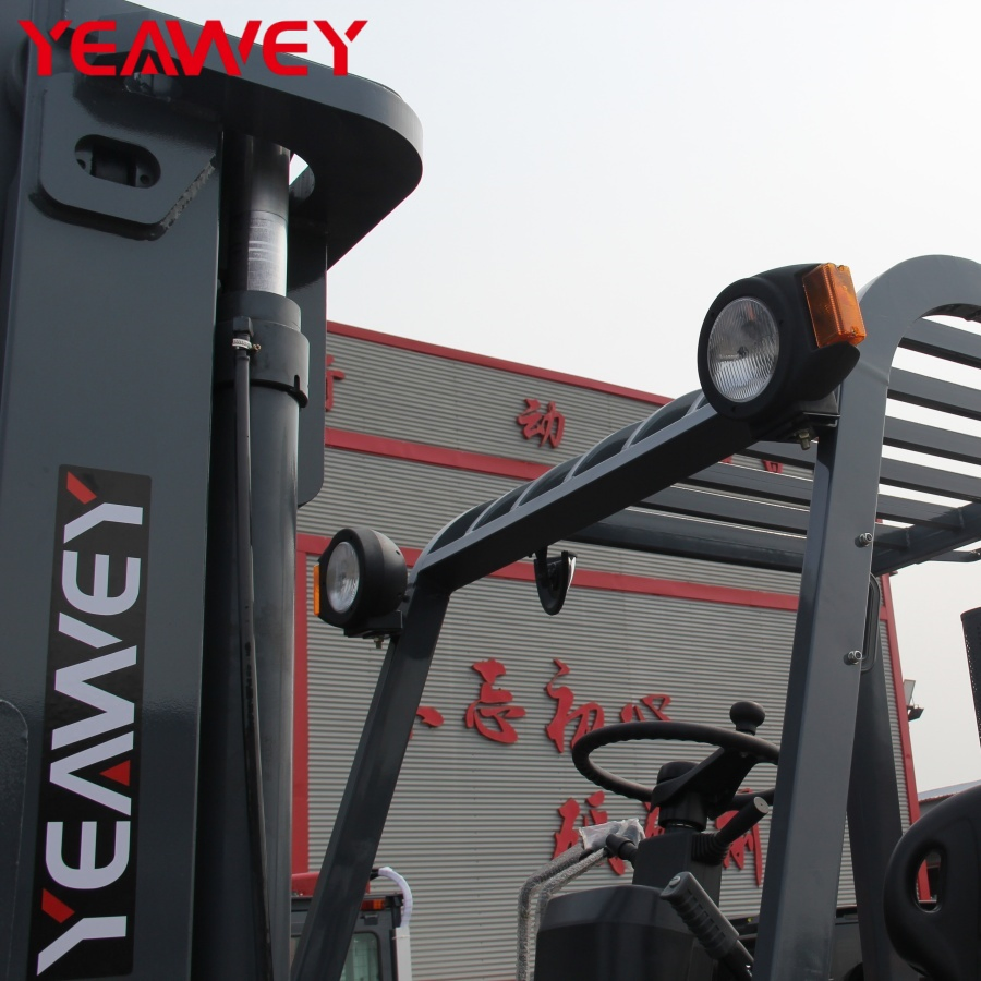 5 Ton 7 Ton Best Selling Japanese Engine Diesel Forklift Automatic Forklift 7000kg