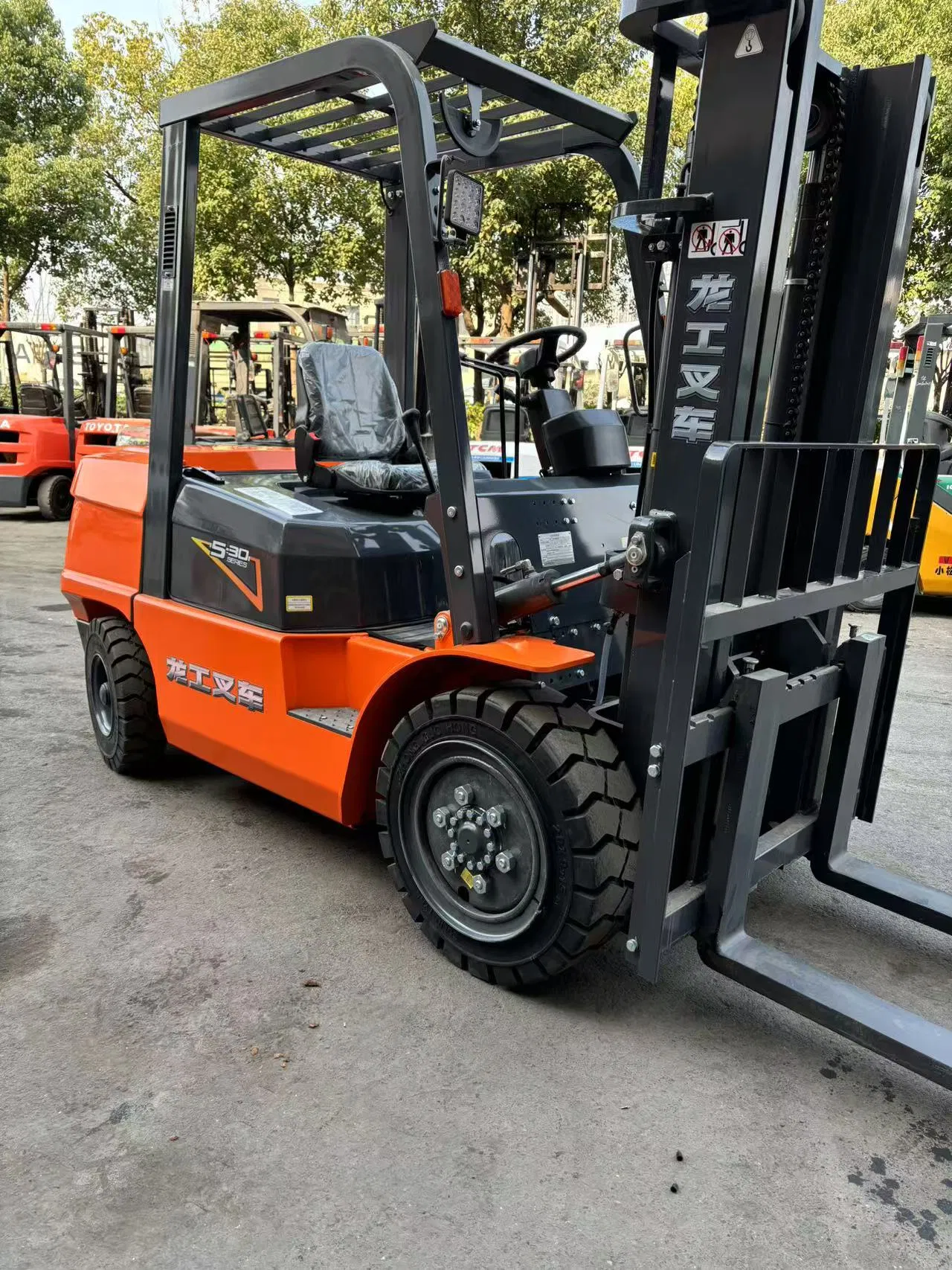 OEM/ODM Wholesale China Supply CPC30 Lonking Industrial 2.5t/3t/3.5t/3.8t/5t/10t/16t/20t/26t Diesel/LPG/Gasoline/Electric New Forklift and Spare Parts