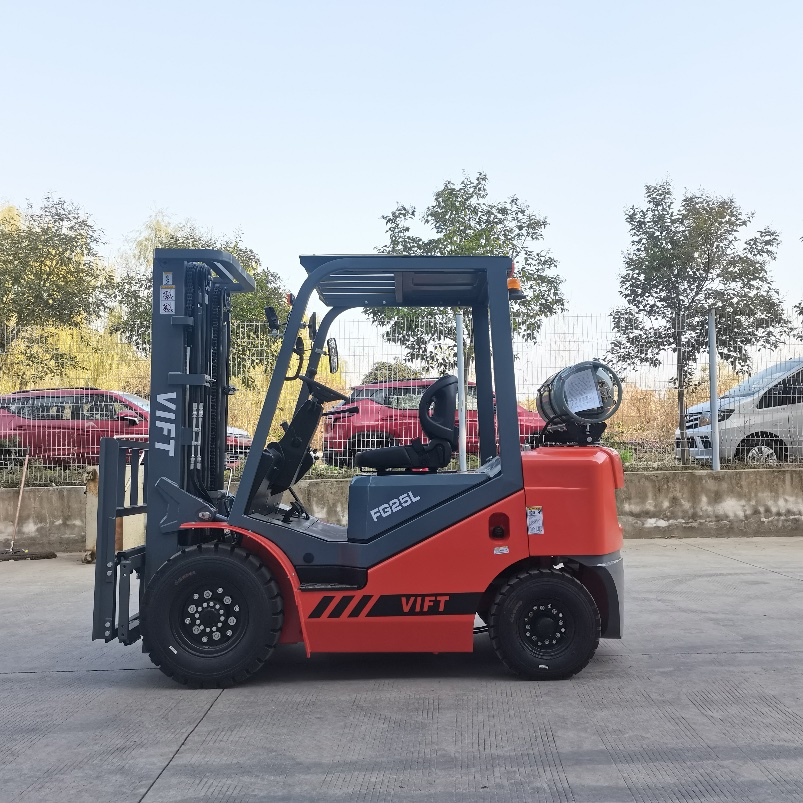 2.5ton Gasoline LPG Forklift with Japan Nissan Engine