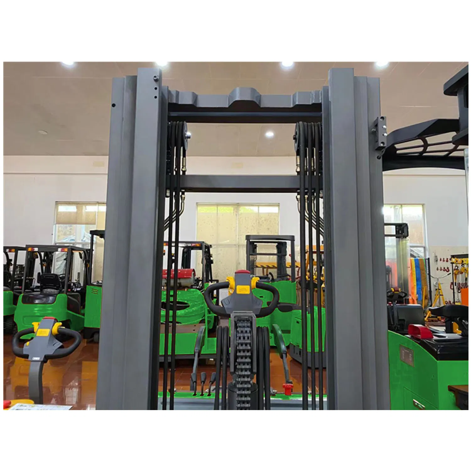 High Quality Electric Reach Truck with Single Scissor