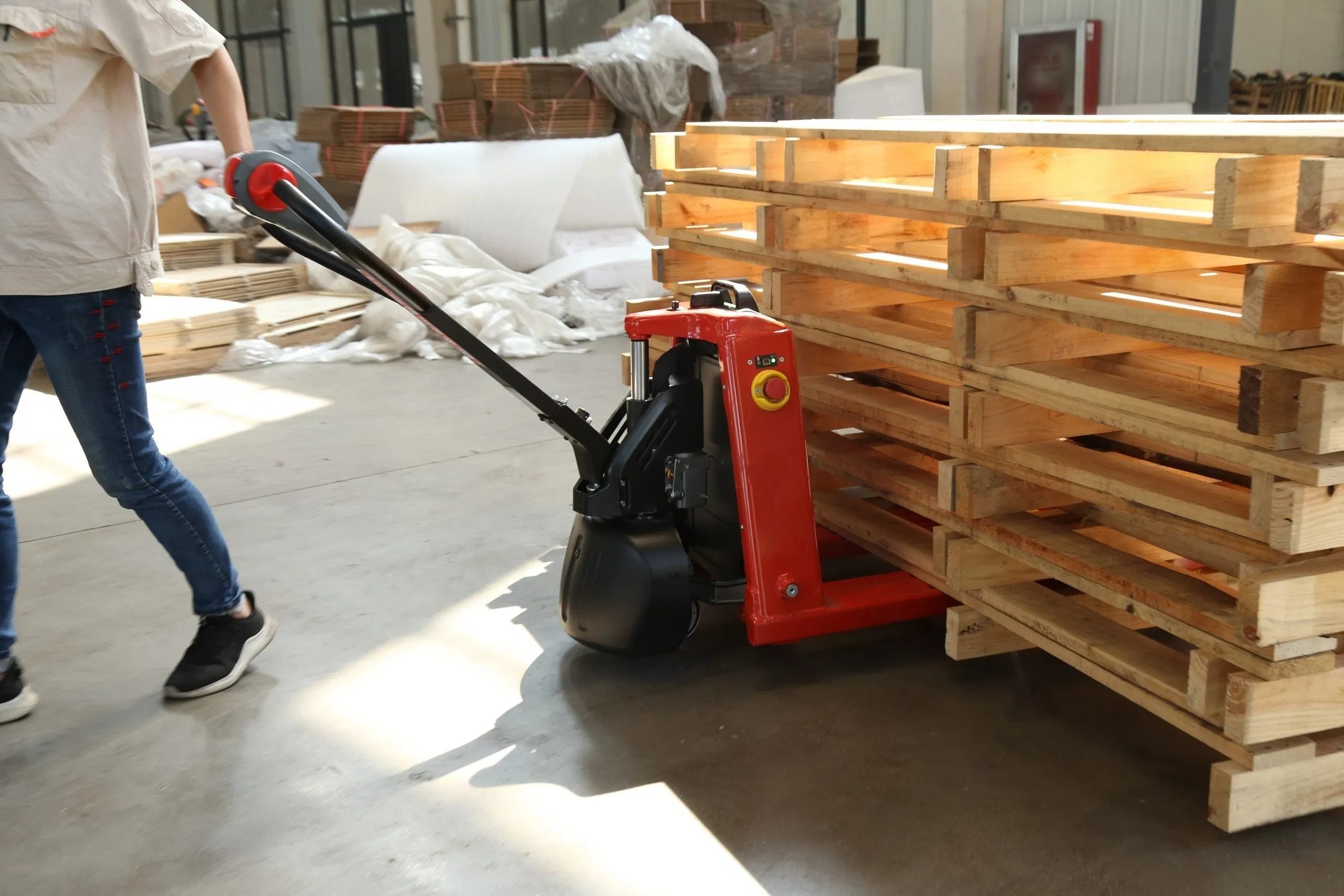 2000 Kg Electric Pallet Jack with CE