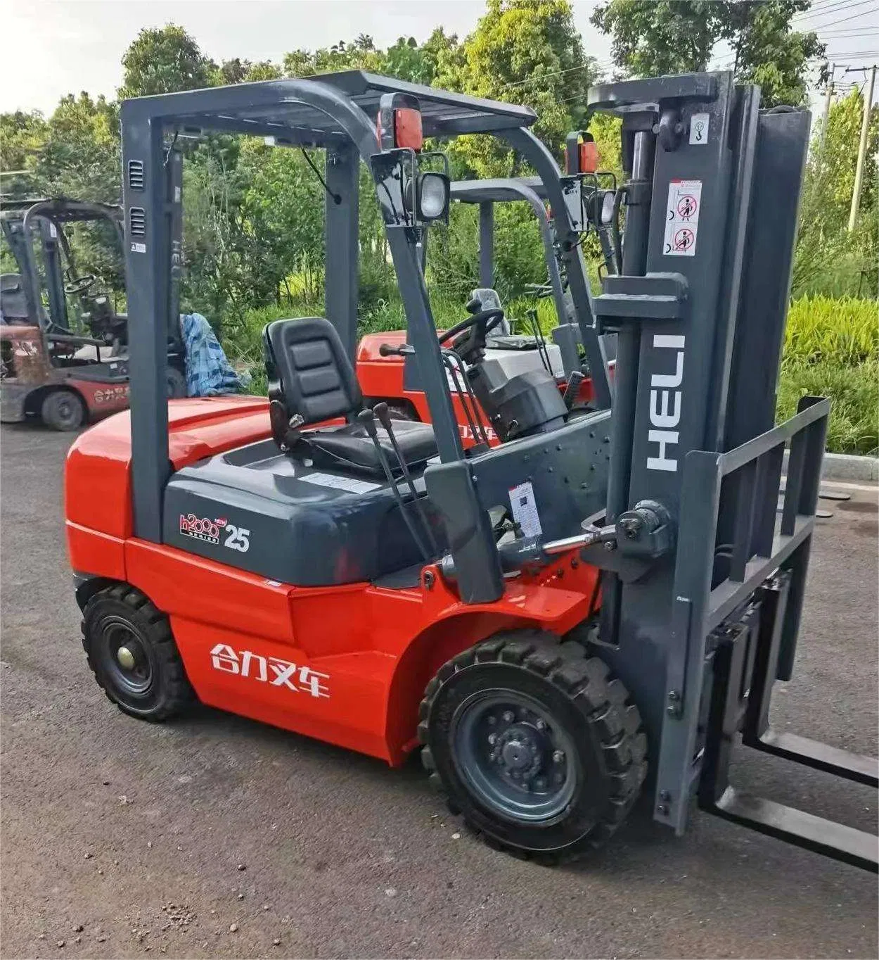 Hot Sale Heli Diesel Forklift Cpcd25 Cpcd30 Cpcd35 3ton Lifting Machine Hydraulic Forklift 2.5ton Diesel Forklift