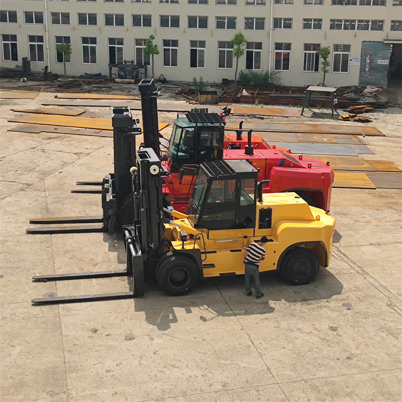 Industrial-Grade 1.7t-4.9t Lifting Capacity Rough Terrain Forklift for Warehouse Yards
