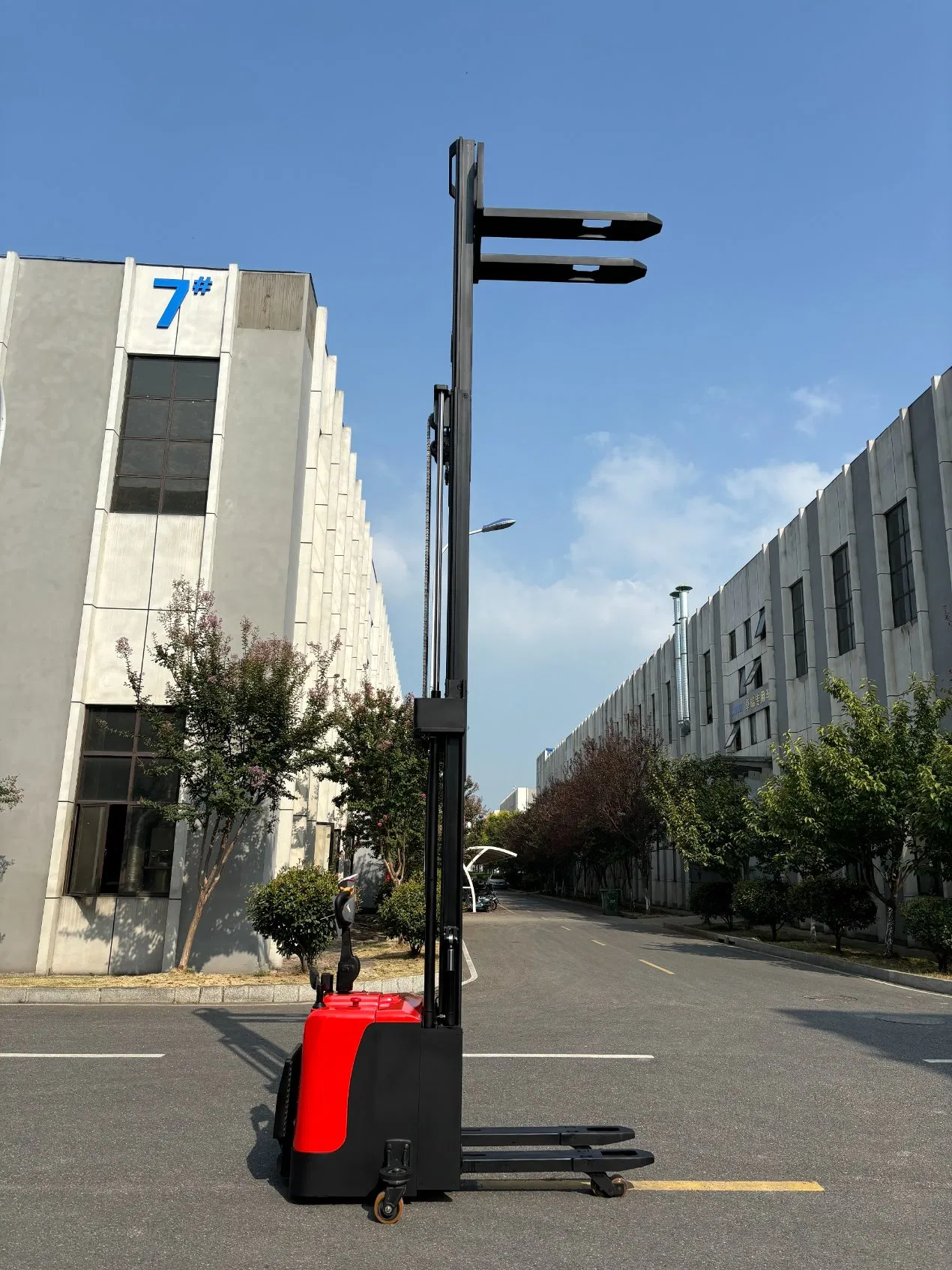 1.5 2 Ton 4 5 6 Meter Electronic Stacker Walkie Stacker Forklift electric Lift Fork