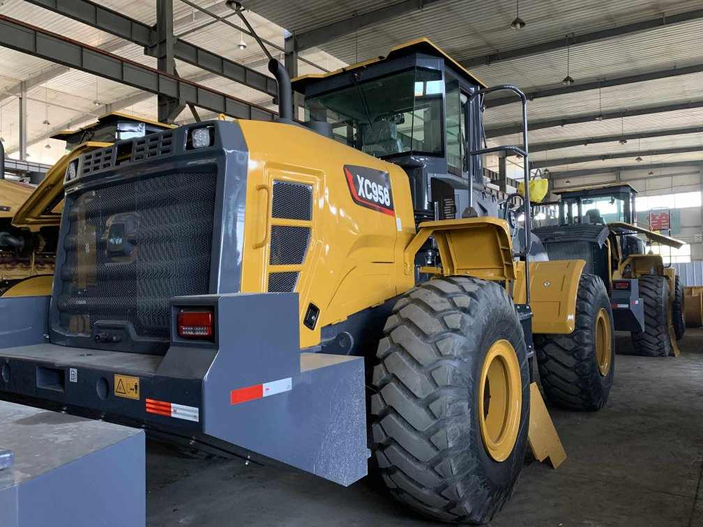 5ton Xc958 Wheel Loader with 3.1m³ Side Dump Bucket