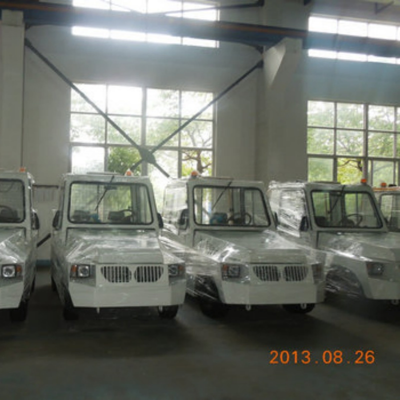 Diesel Electric Airport Baggage Tug Aircraft Tow Tractor Aeroplane Towing Tractors
