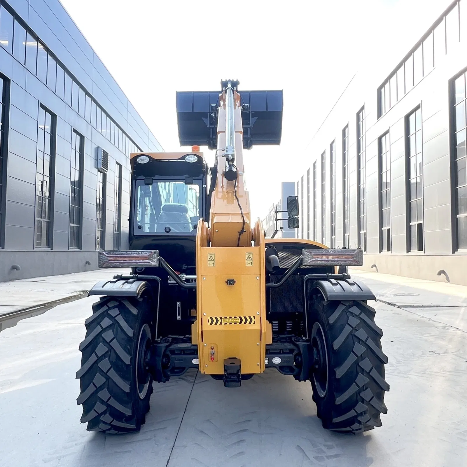 Wholesale 3-6ton Telescopic Forklift Truck Telehandler Work in Construction and Farming Environment with Diesel Engine
