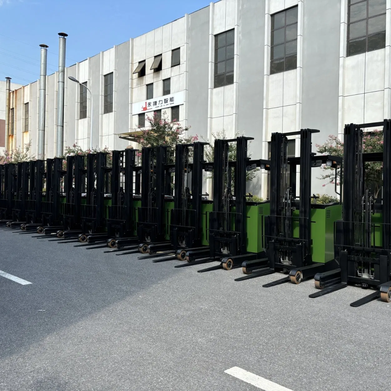 Warehouse Storage Sit-Down Reach Forklift 1-3t Reach Truck 3-13.5m Electric Reach Truck