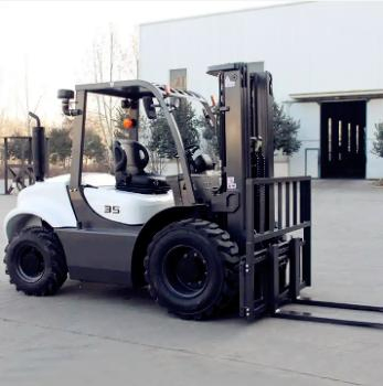 Titeco 2ton-4ton Ride-on Rough Terrain Fork Lift Trucks Mountain Forest Transport off-Road Forklift with Side Shifter/Closed Cabin/Toyota Suspension Seat