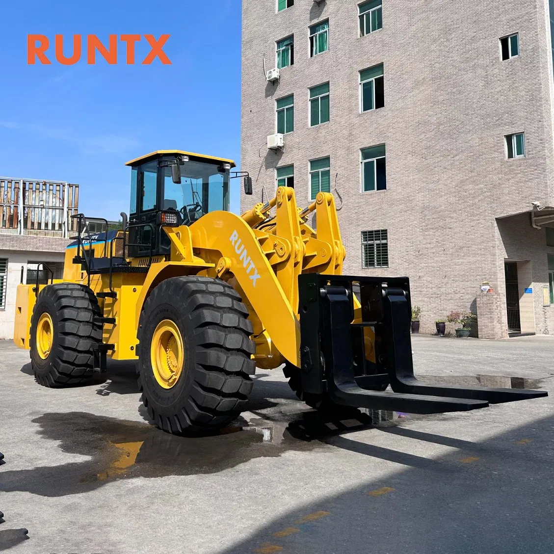 Chinese Side Loader Forklift 25 Ton with Long Fork for Sale, Four Wheel Drive All Terrain Forklift