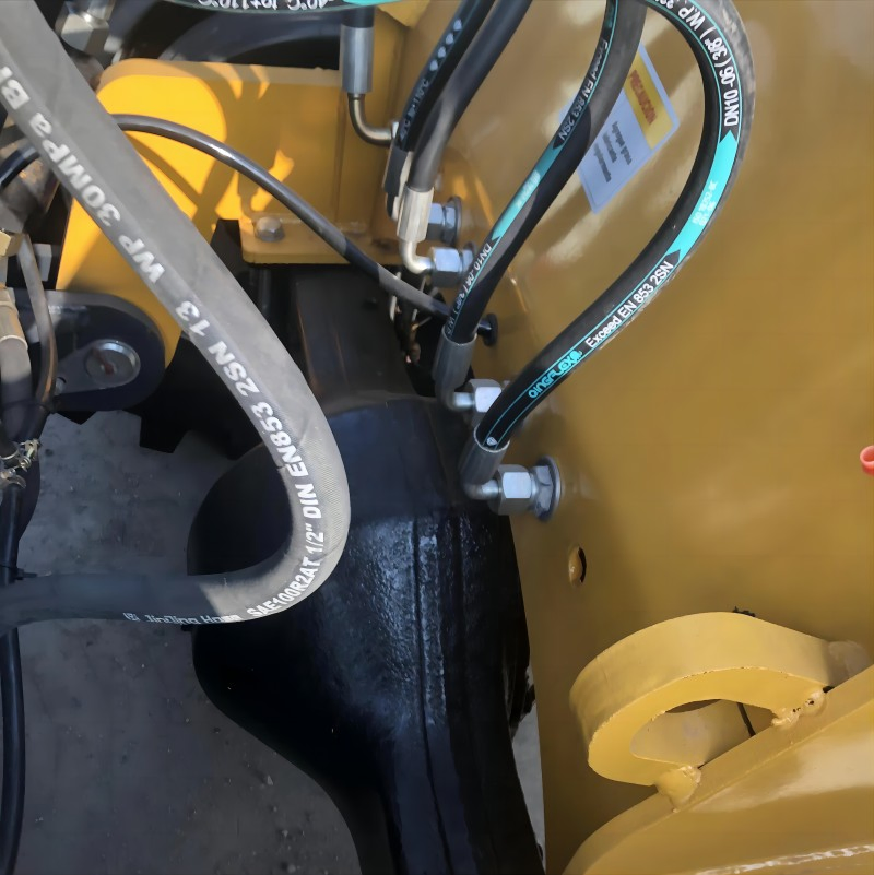 3.5ton 4 Ton off Road Forklift 4X4 4WD All Rough Terrain Forklift with Enclosed Cabin Japanese Engine