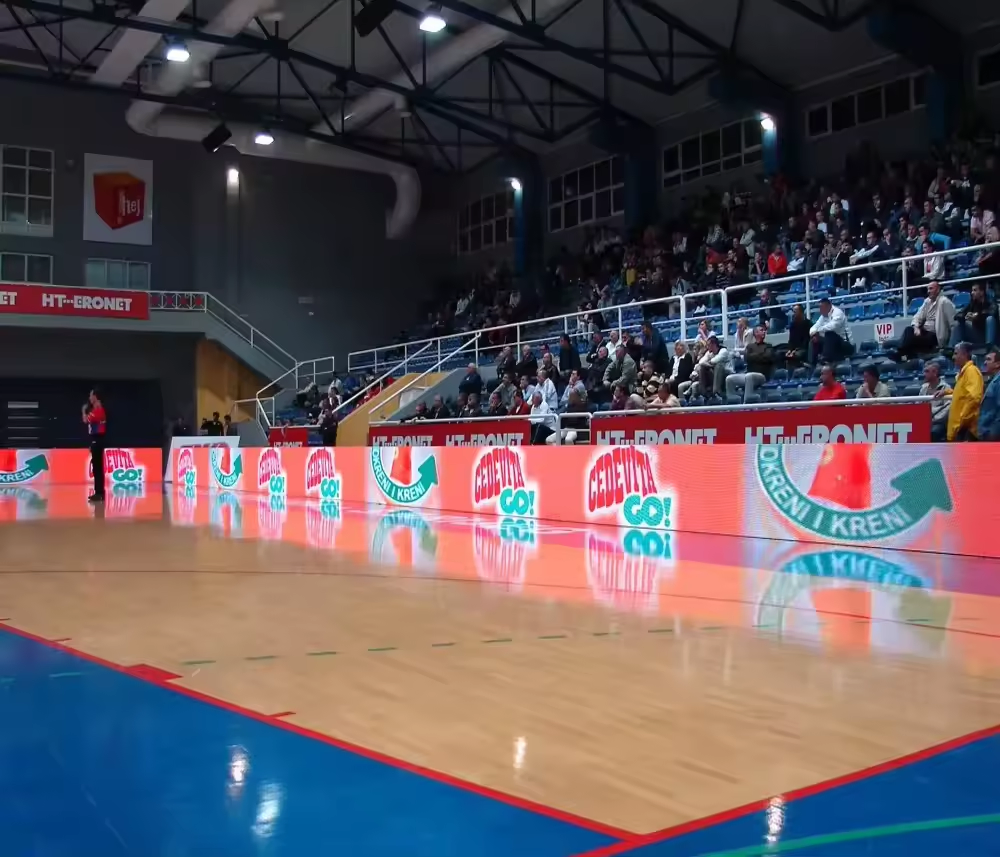 P5 Outdoor LED Display with 5mm Pixel Pitch Large Stadium Perimeter Advertising Football Court Monitor for Airport Shopping Mall