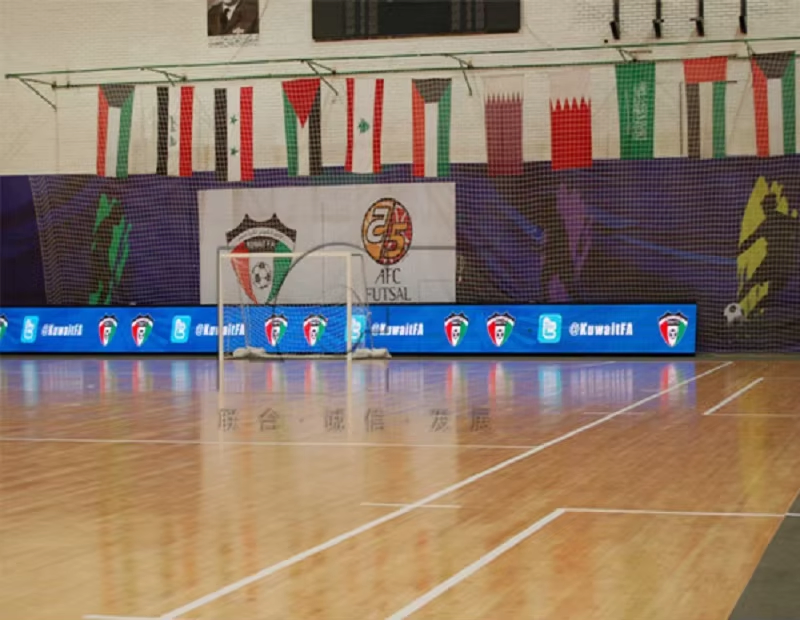 P5 Outdoor LED Display with 5mm Pixel Pitch Large Stadium Perimeter Advertising Football Court Monitor for Airport Shopping Mall