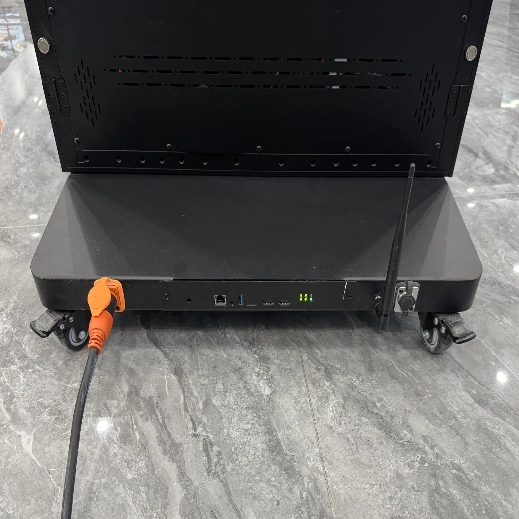 Indoor P1.9 P2.5 P3 HD WiFi Foldable Floor Stand Mirror Poster Panel Advertising Screen Poster LED Display