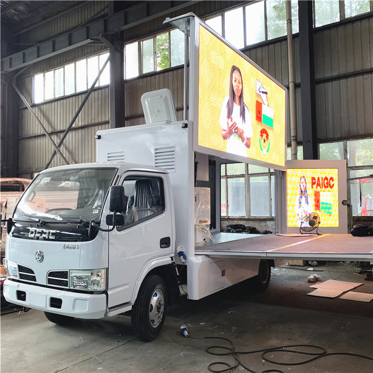 High Brightness LED Billboard Truck P3/P4/P5 LED Display Outdoor Digital Advertising Truck for Live Broadcast