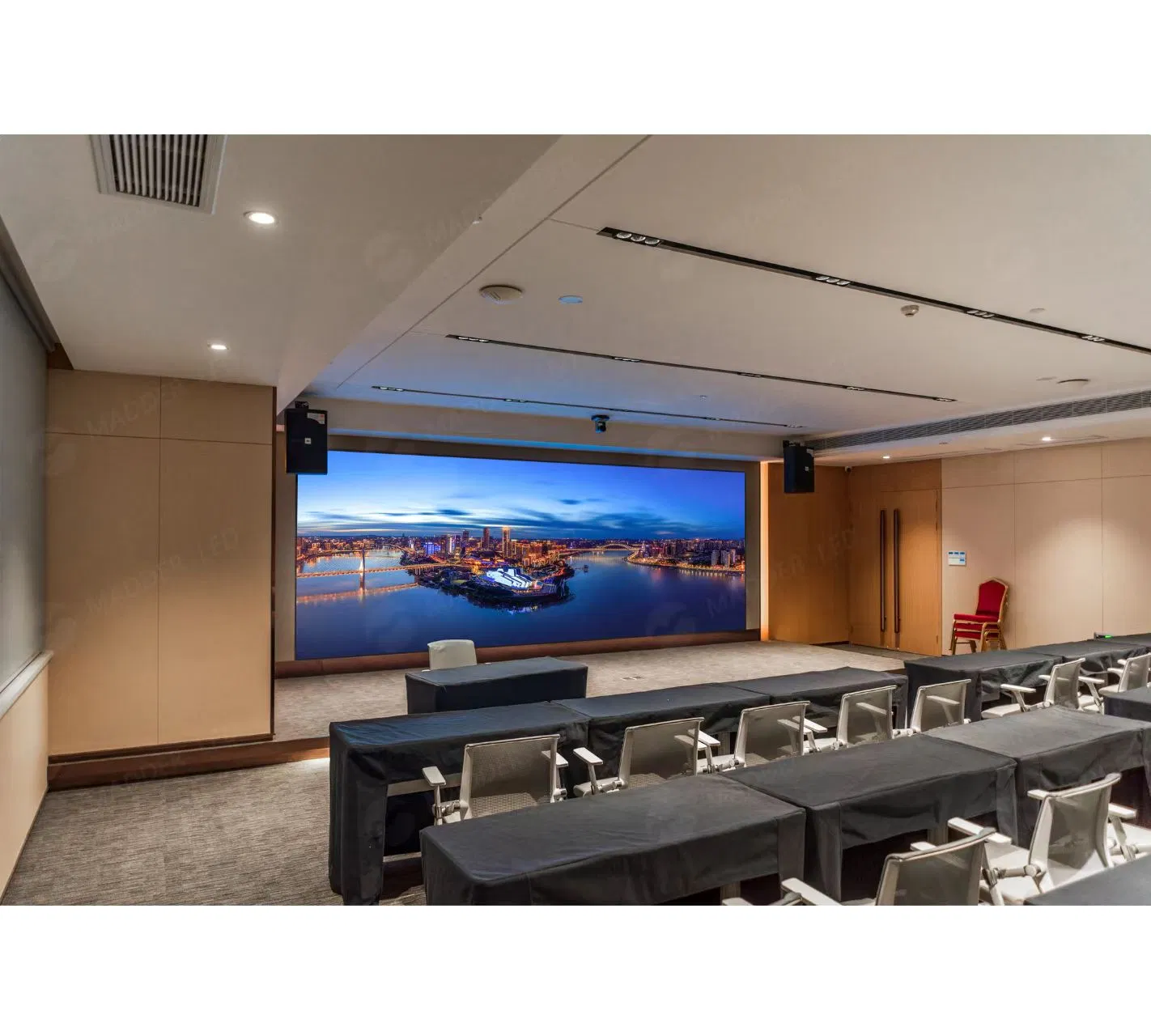 Outdoor High Brightness LED Billboard for Advertising Waterproof Street LED Display Screen