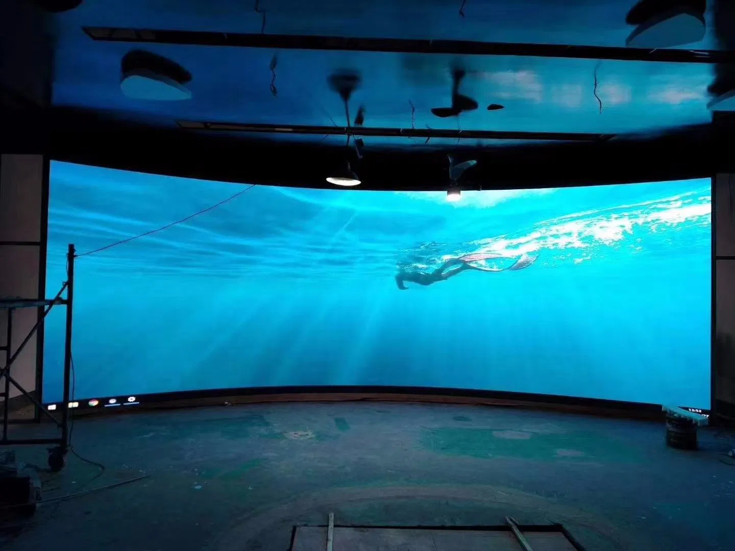 HD Small Pixel Pitch Full Color P1.667 Indoor LED Display for Meeting Room