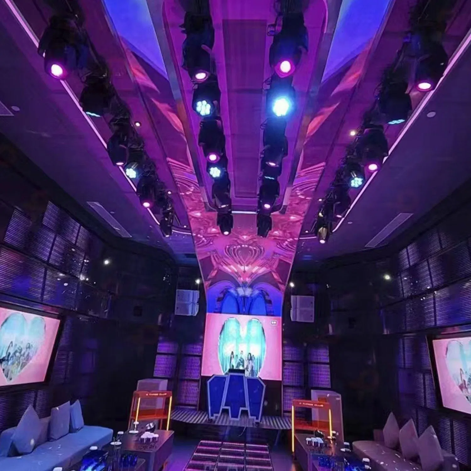 China Manufatcurer Competitive Price Indoor Soft Module LED Column LED Ribbon LED Belt LED Ring pH4 Flexible LED Display