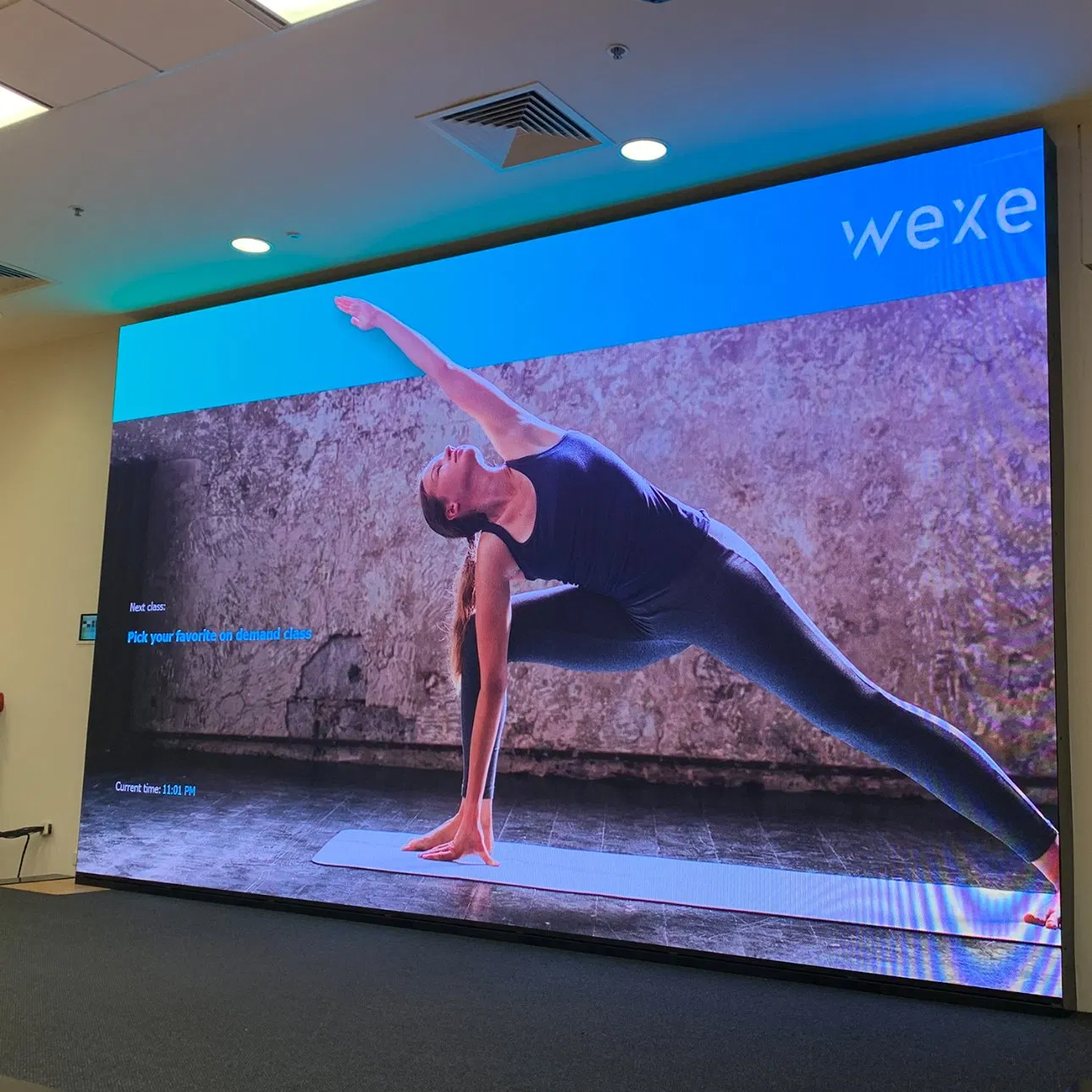 P1 P8 HD Small Pitch SMD Rental Stage Screen Video Wall Sign Digital Indoor LED Display