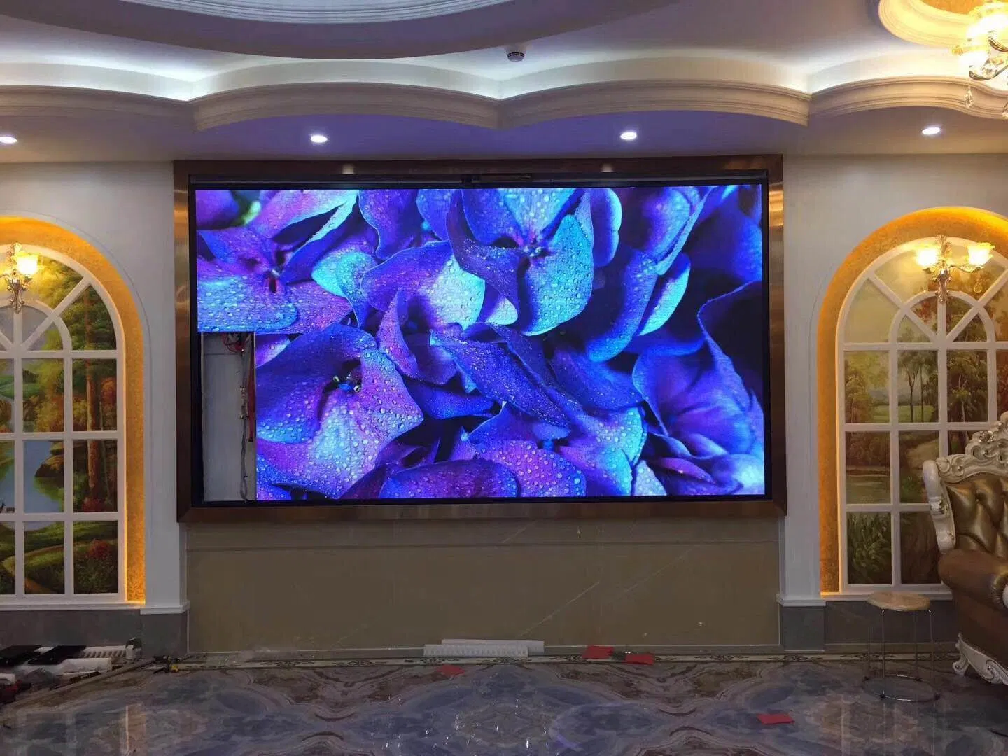 Indoor COB LED Video Wall Display Screen Small Fine Pitch for Shopping Mall Fixed Panel