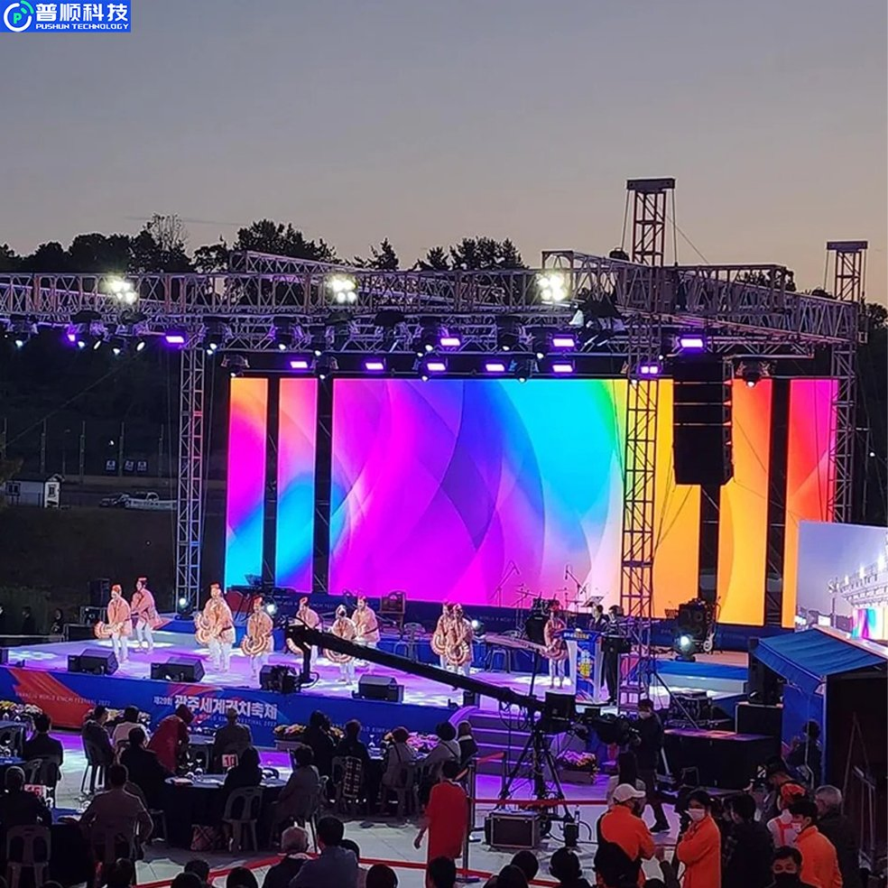 Pushunled 2.5mm 3.91mm 4.81mm Portable Rental LED Screen Display for Events