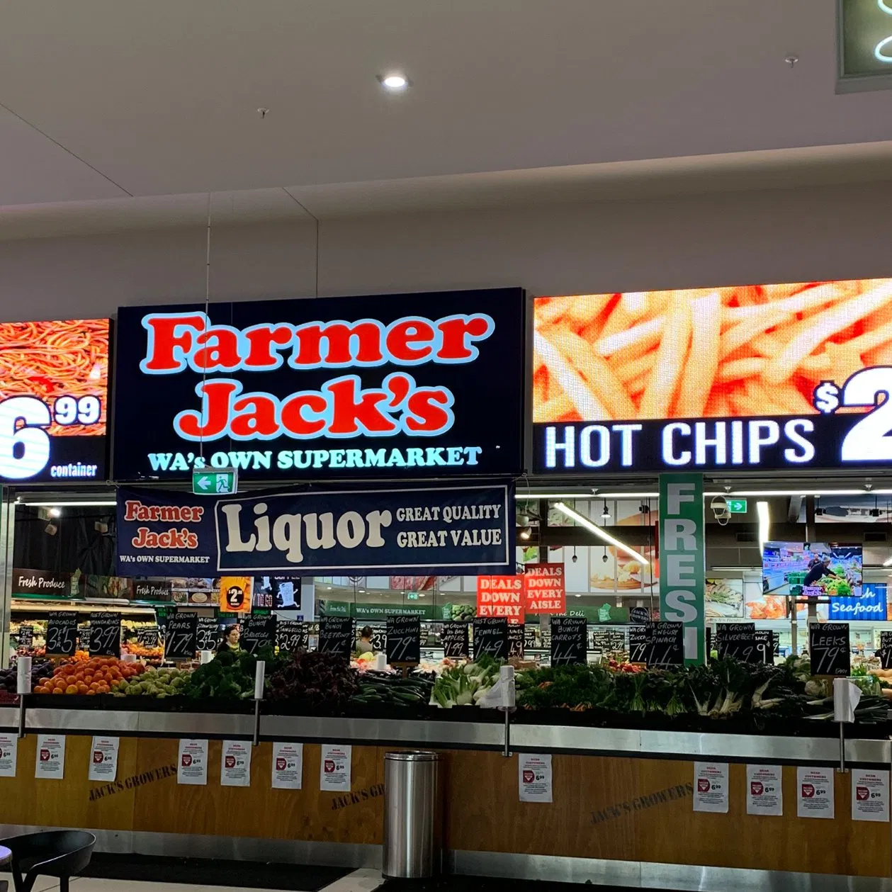 P2 P2.6 P2.9 P3 P3.91 P4 P4.81 P5 P6 mm High HD Stage Advertising Outdoor Billboard Full Color Rental Panel Indoor Wall Video LED Display