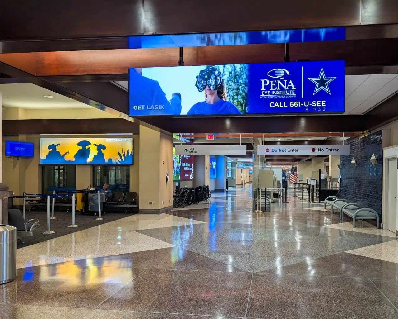 Fixed High Stability Digital P1.8 LED Video Wall Screen Display for Indoor Control Rooms