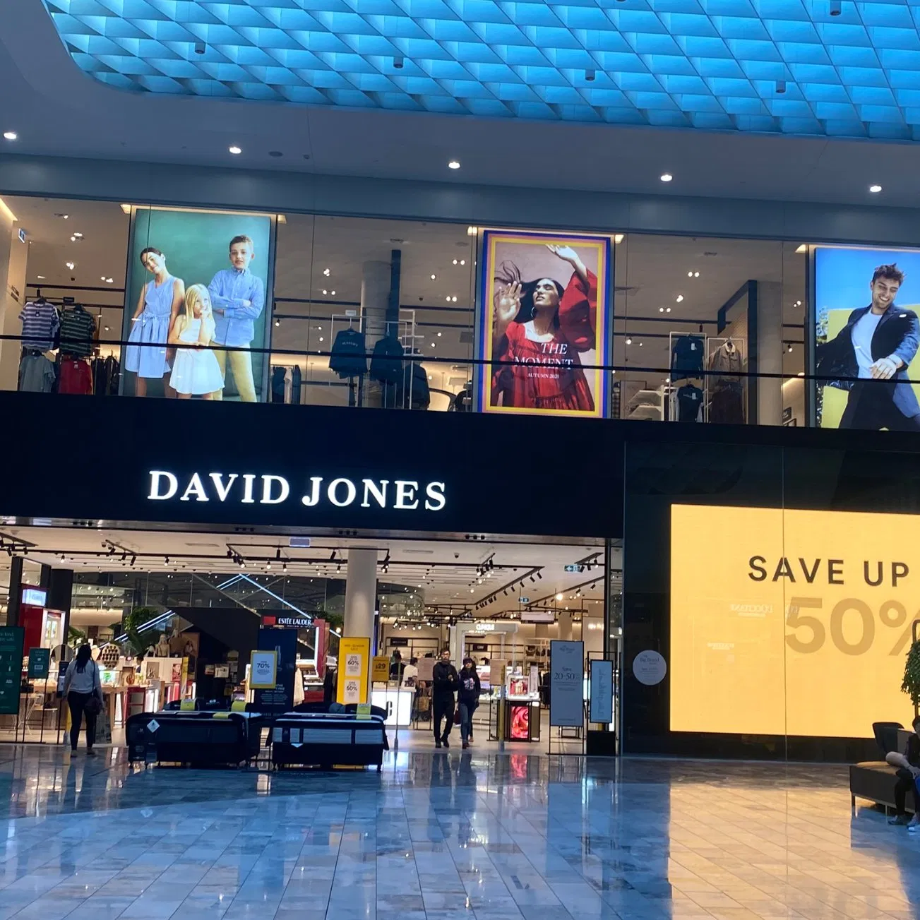 P2 Highlight Supermarket Advertising Stadium Full Color Screen Waterproof Indoor and Outdoor LED Display