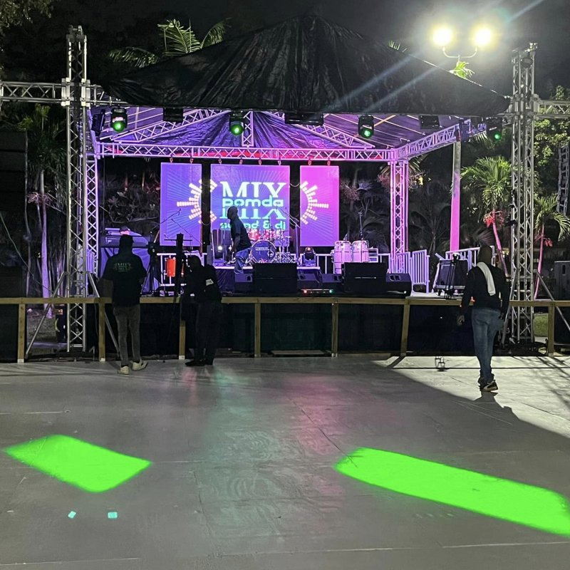 High-Visibility Waterproof LED Video Wall for Outdoor Events