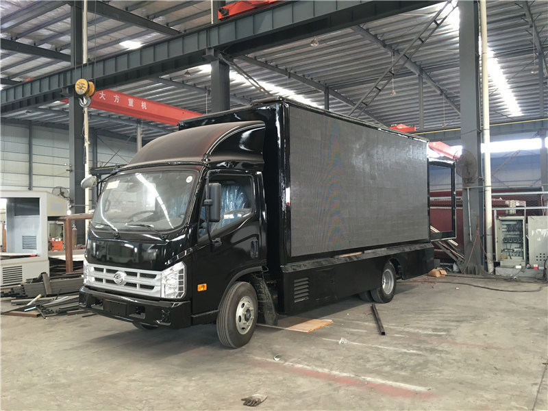 Foton Outdoor P5 P6 P8 High Brightness SMD Full Color Large Stadium LED Display for Advertisingsports Events Made in China