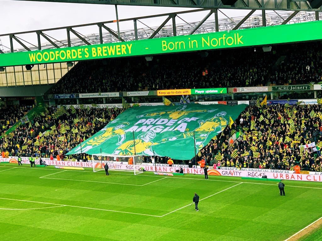 Xgc P10 LED Display Screen for Football Basketball Sports Stadium