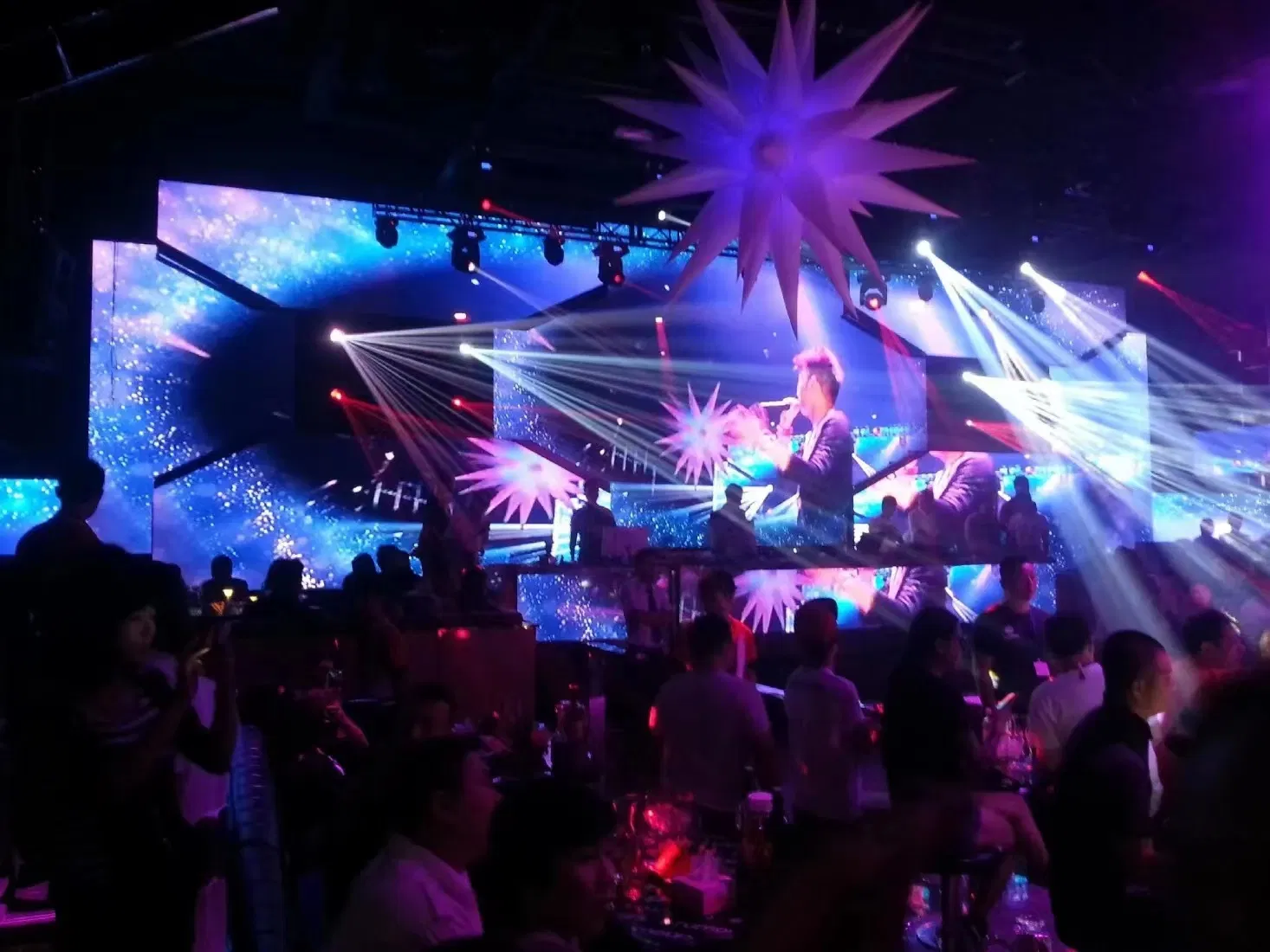 P2.976 Outdoor Rental LED Display Video Wall Screen for Stage Performance Advertising