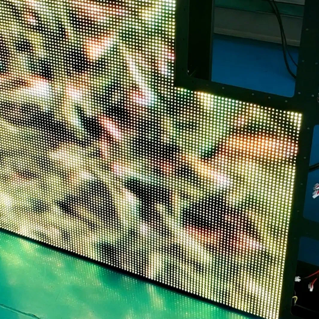 Waterproof Outdoor P2.5 LED Display Screen for High-Definition Advertising