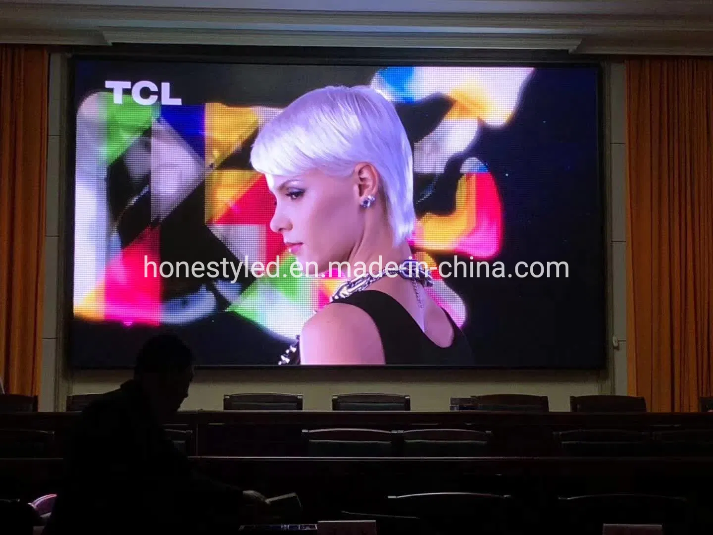 HD New Product Front and Back Service Indoor Outdoor P2 LED Screen Display for Event/Conference/Rental/Advertising