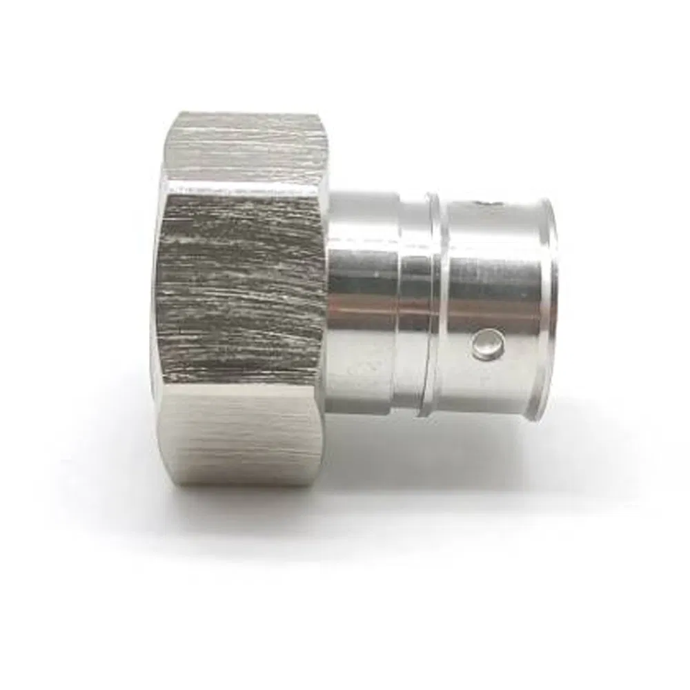 4.3/10 Male Connector