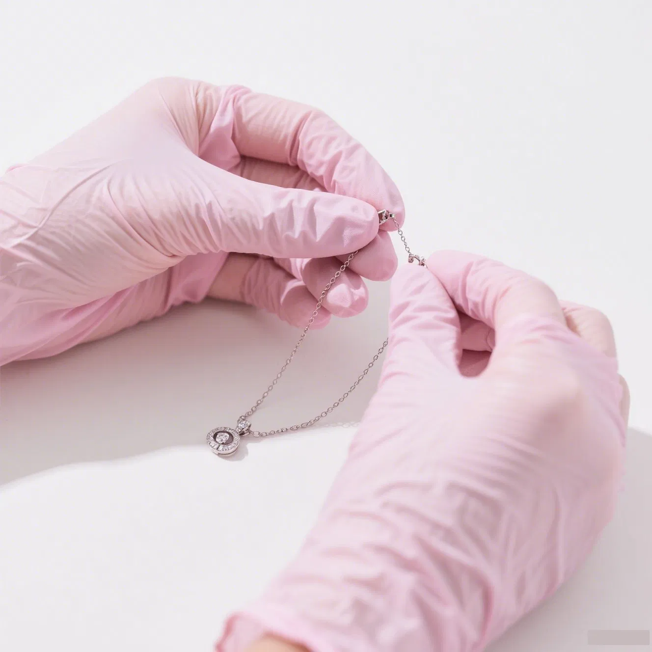 Wholesale Disposable Nitrile Gloves Powder-Free Pink Exam Grade Protective Gloves Industrial Use