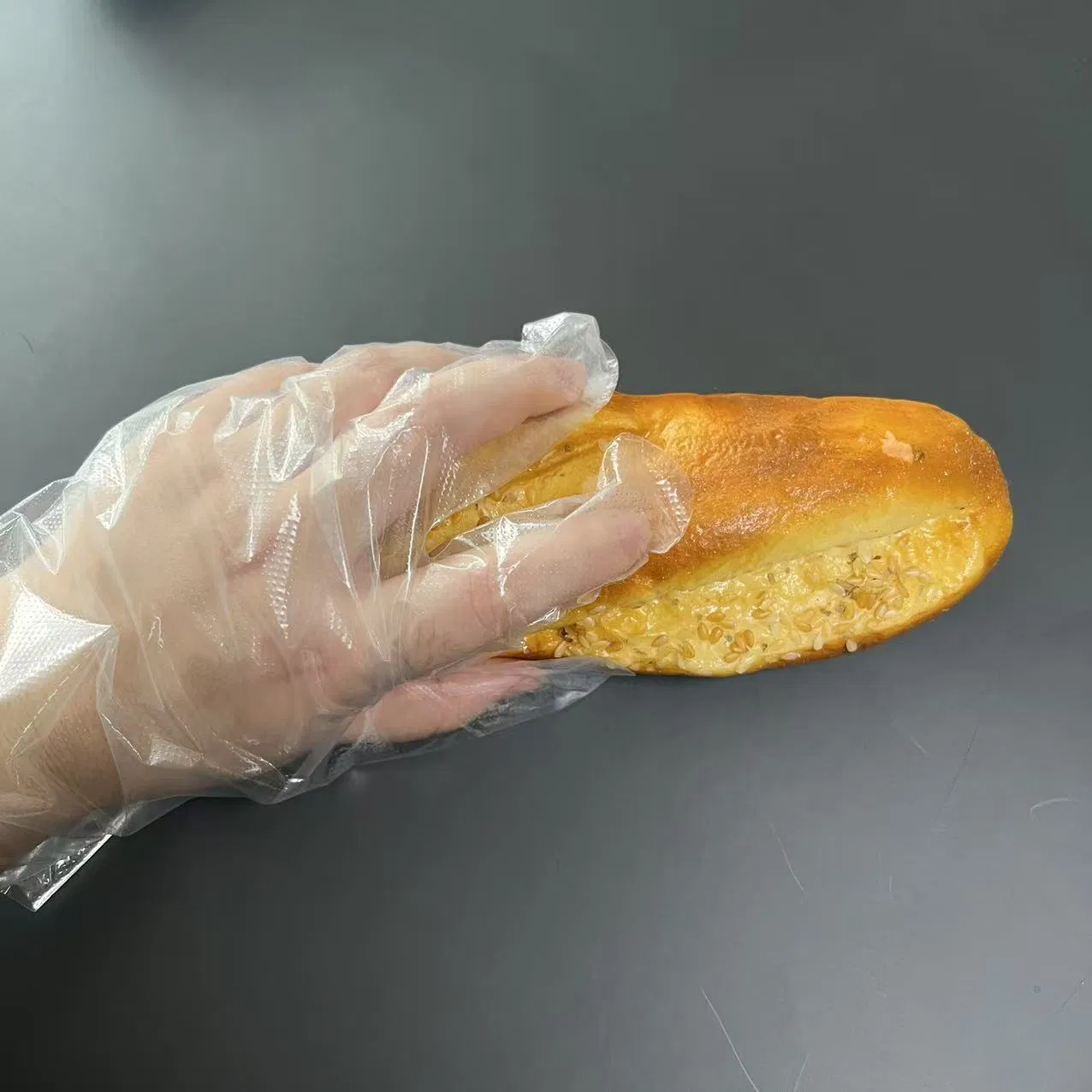 Textured Grip Disposable PE Gloves for Handling Greasy Food and Meats