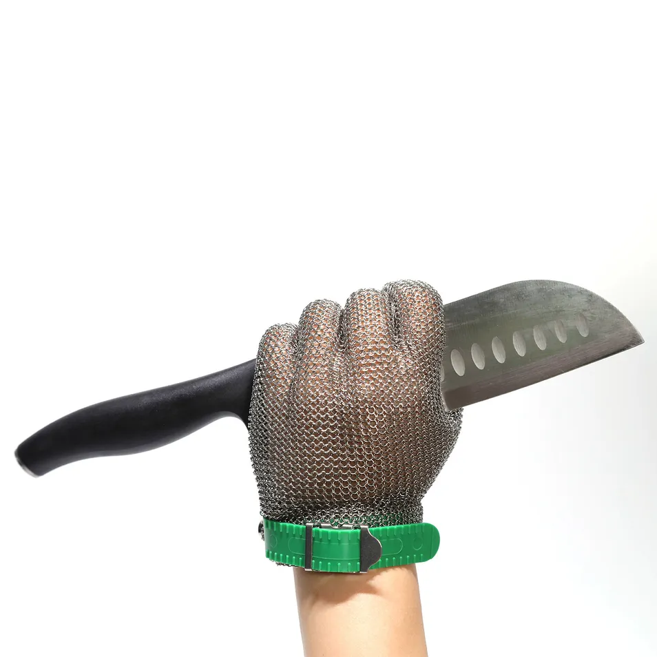 Chainmail Glove View 1