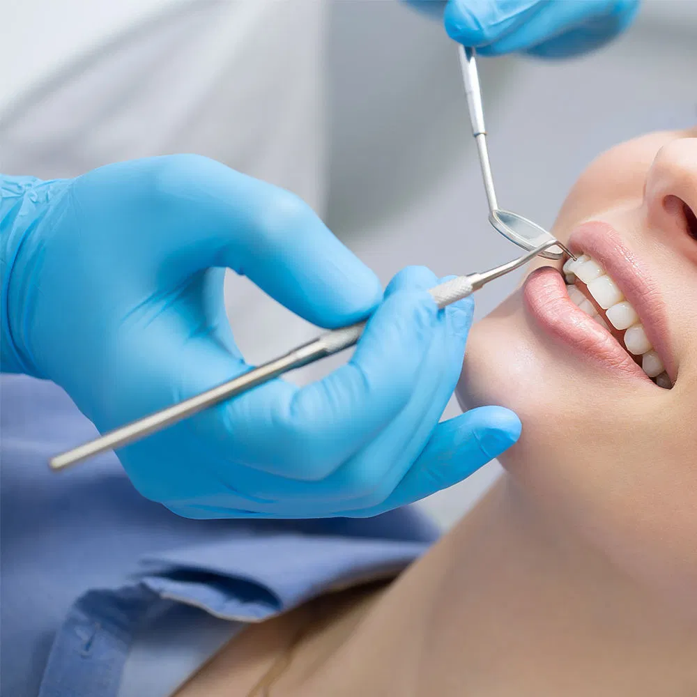 Disposable Blue White Black Nitrile Exam Gloves, Powder-Free &amp; Latex-Free, for Medical Examination, Safety Protection