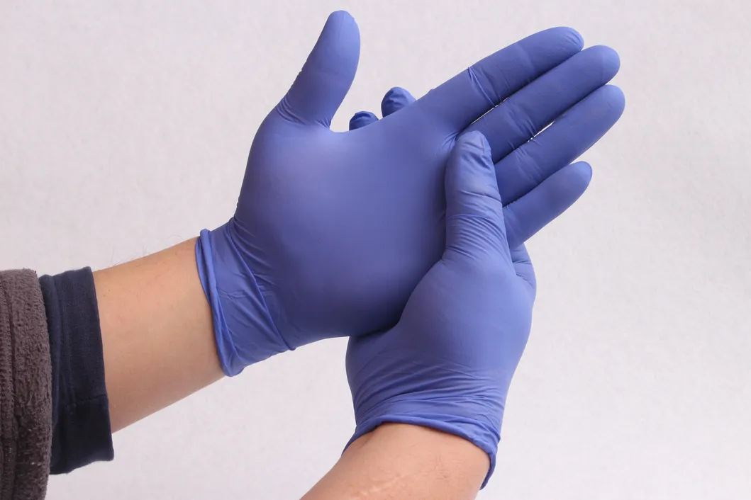 Working Nitrile Glove Details