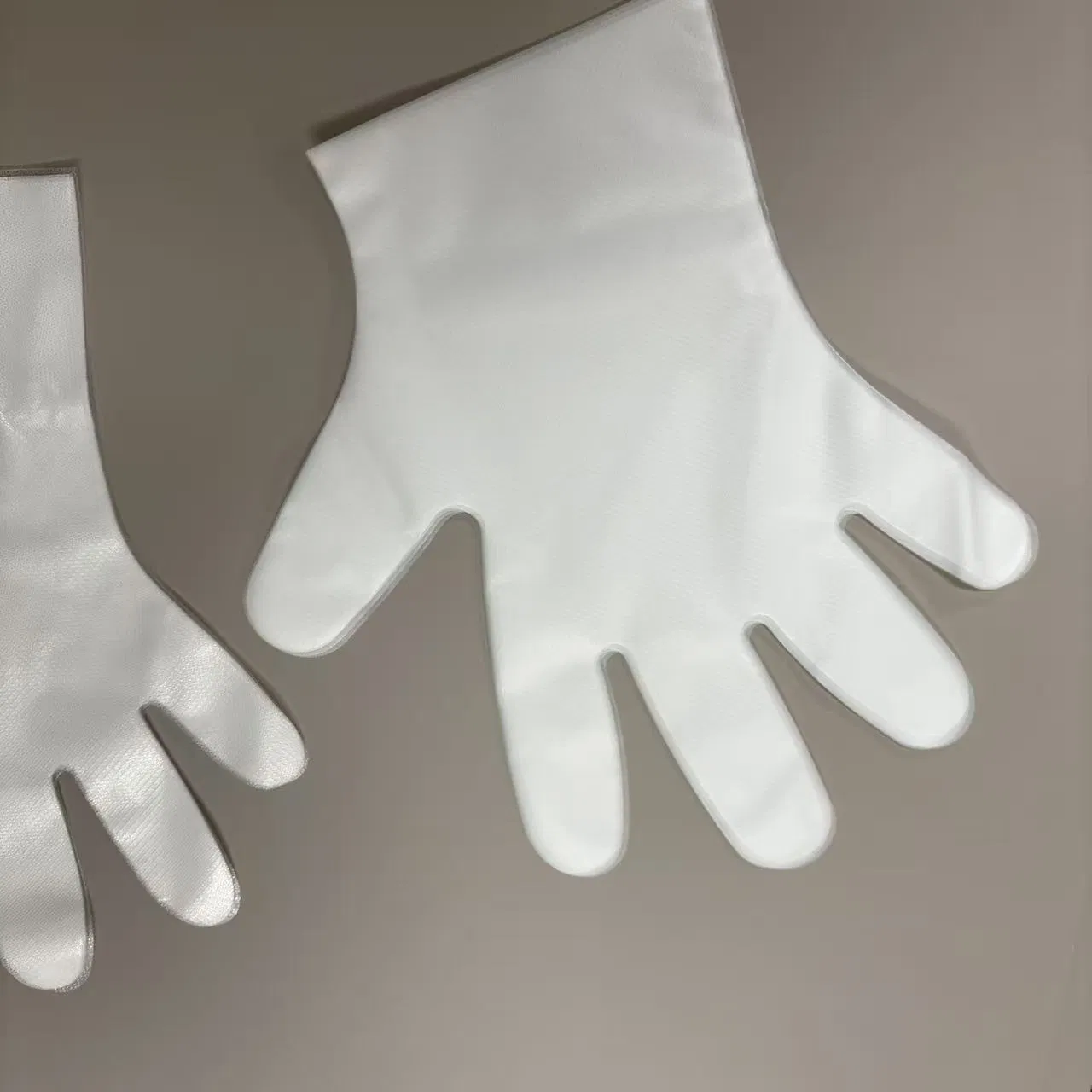 Ambidextrous TPE Disposable Gloves, Lightweight and Flexible