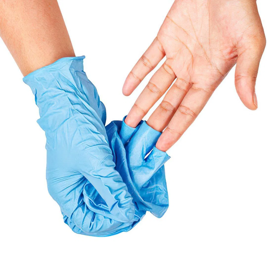 Ambidextrous Disposable Vinyl Gloves for Cleaning Tasks