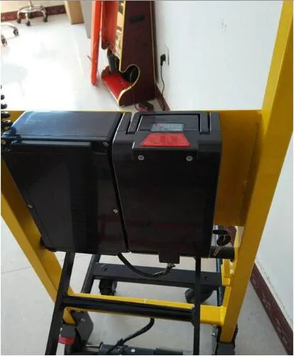 M-ESC002 Lift View 1