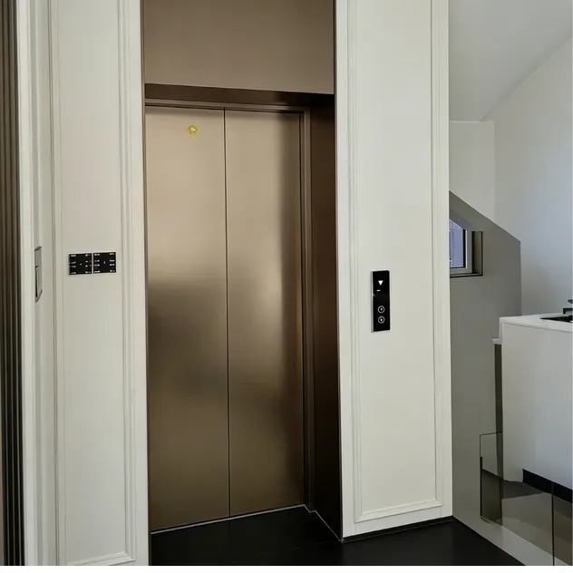 Villa Lift