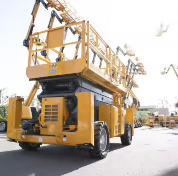 18m Battery Powered Electric Scissors Lift Platform Working Platform Xg1823rt